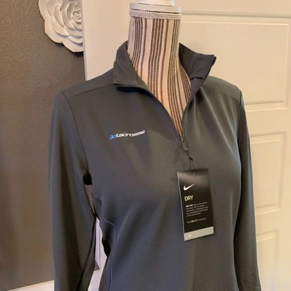 Nike Dri-Fit Half Zip Pullover NWT